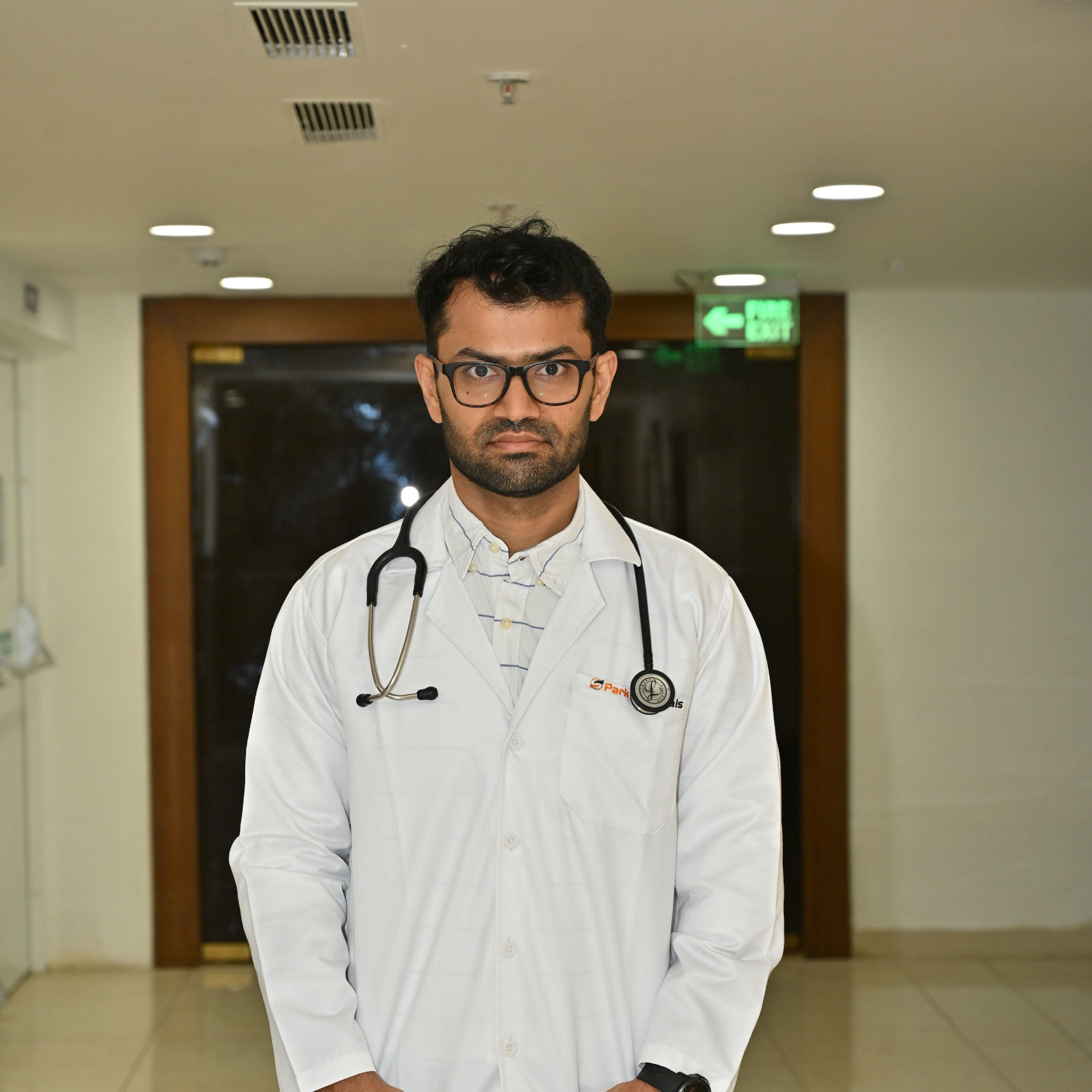 Dr. Yogesh Motwani